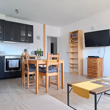 Sonnenberg Im Haus Frey 2 Bedroom Kueche, Bad, Parken * 莱因斯韦勒