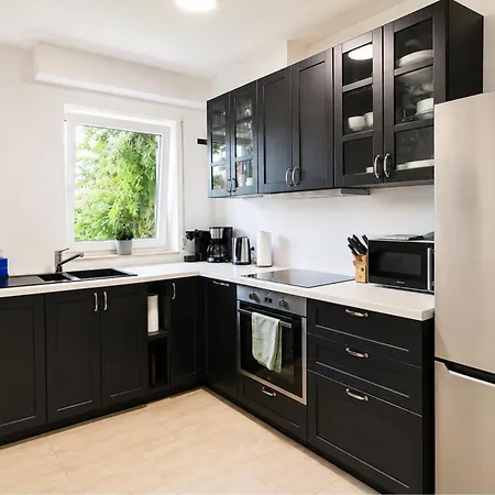 Διαμέρισμα 3 Bedroom Im Haus Frey, Parkplatz, Auch Einzelbetten Leinsweiler